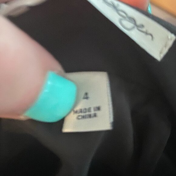 NWOT Halogen Size 4 Black Midi Skirt. - Picture 5 of 8